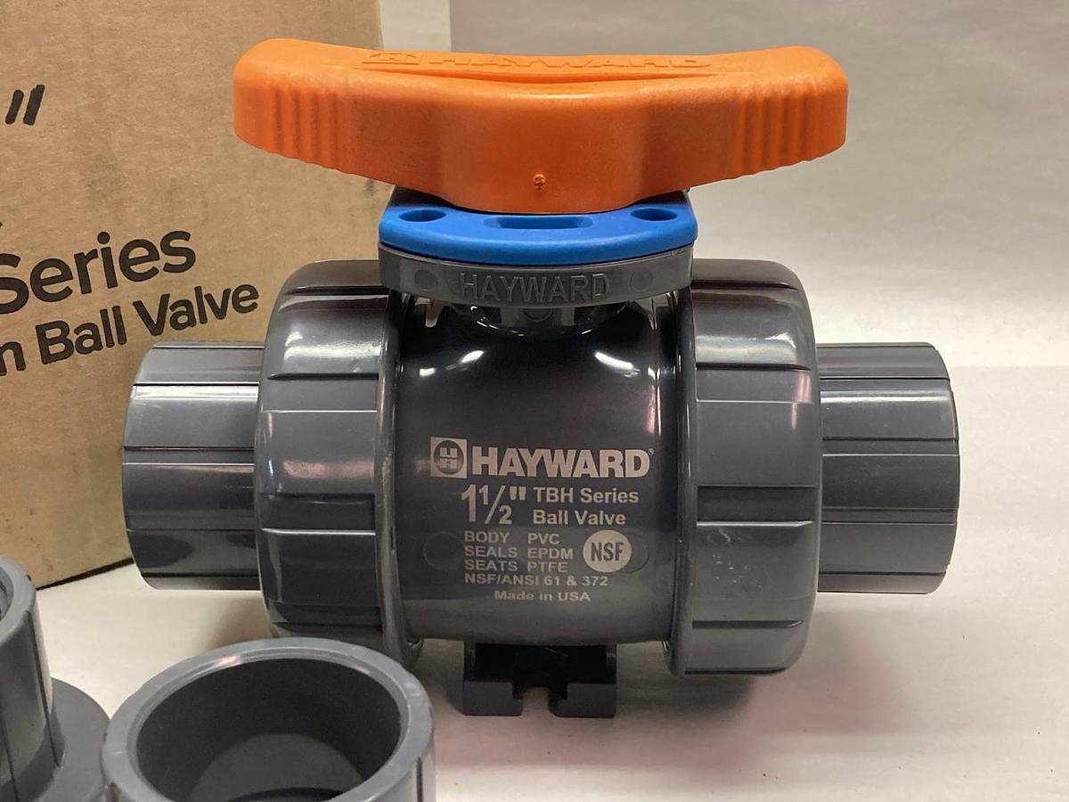 Hayward,TBH1150ASTE0000,Series TBH True Union Ball Valve 1-1/2 Inch
