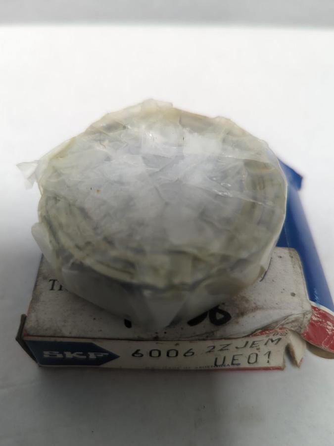SKF,6006 2Z JEM,DOUBLE METAL SHIELDED DEEP GROOVE BALL BEARING NOS