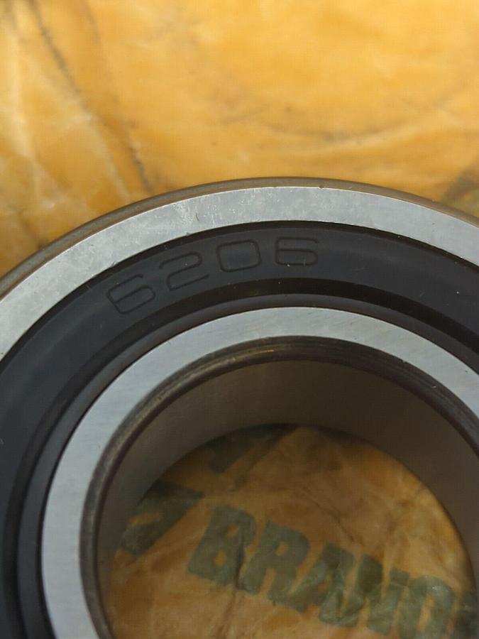 SNR,6206 NR EE,DEEP GROOVE BALL BEARING WITH SNAP RING NOS