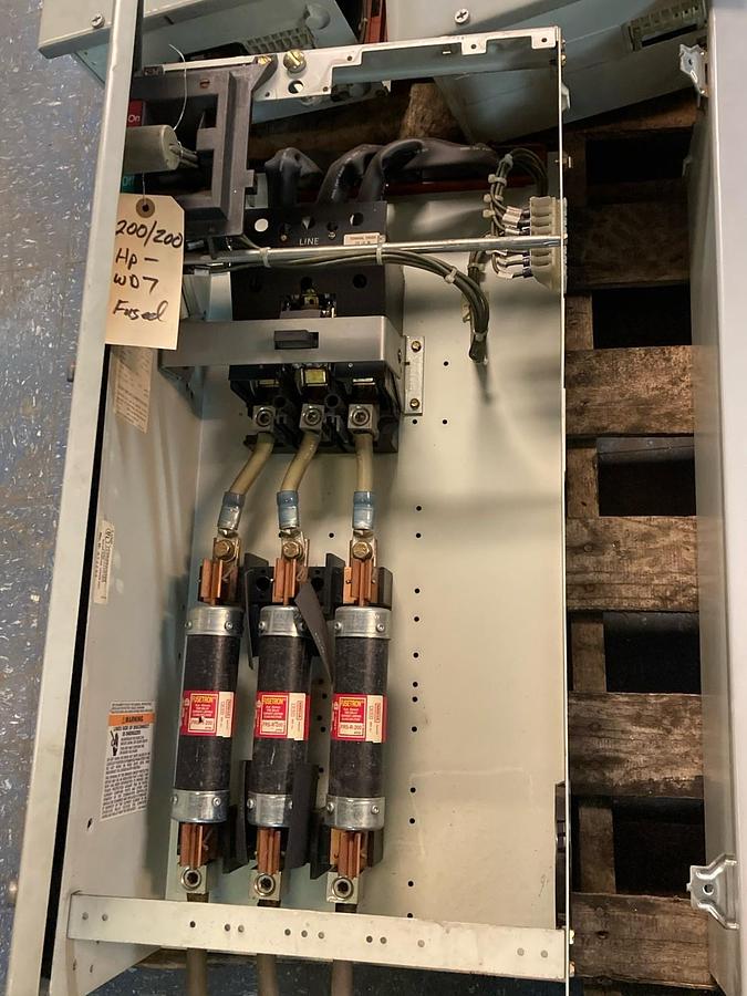 Used Cutler Hammer,H-974284,200 AMP Fused Disconnect MCC Bucket 480V