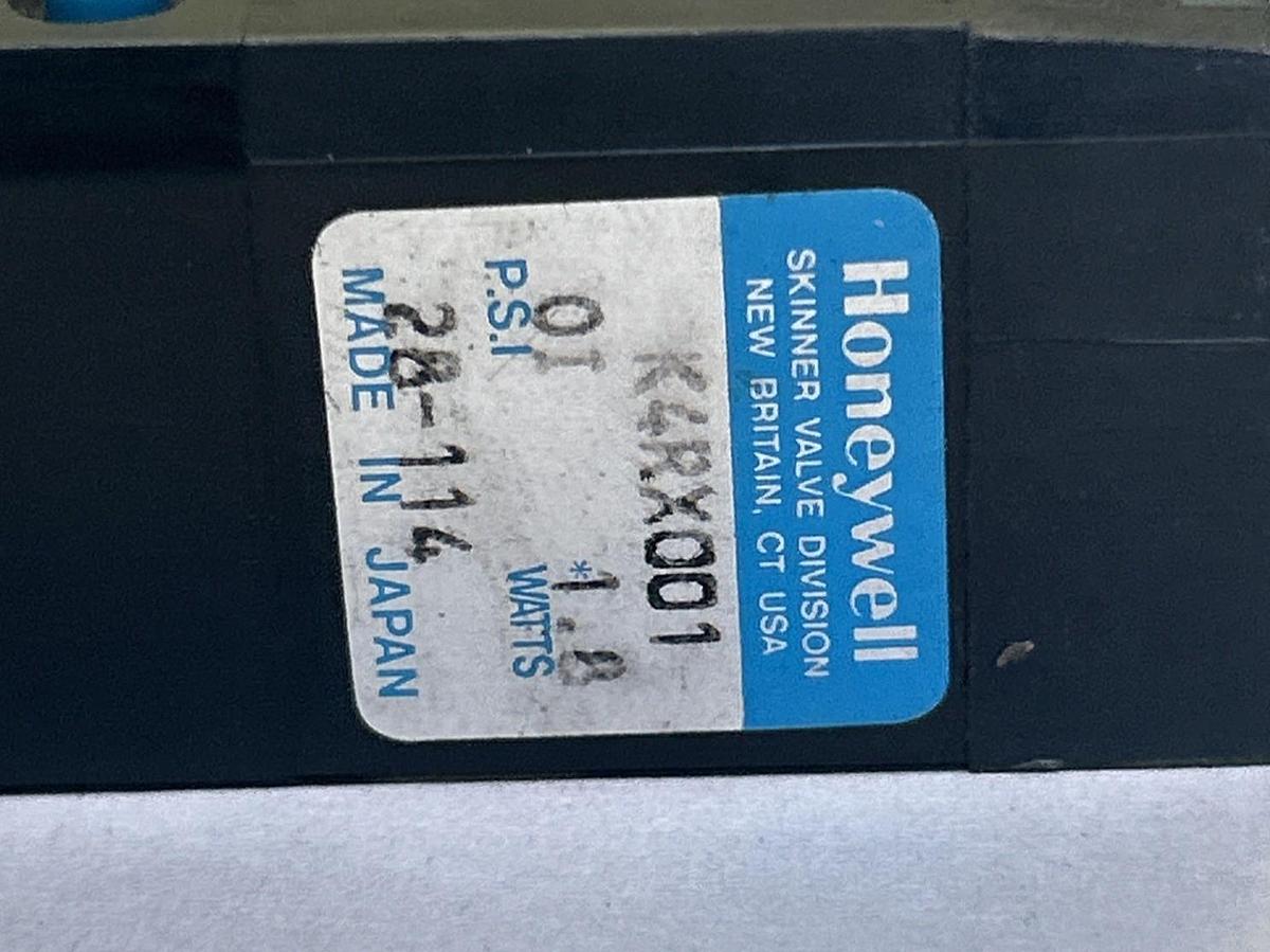 Used HONEYWELL,K4RX001,SOLENOID VALVE