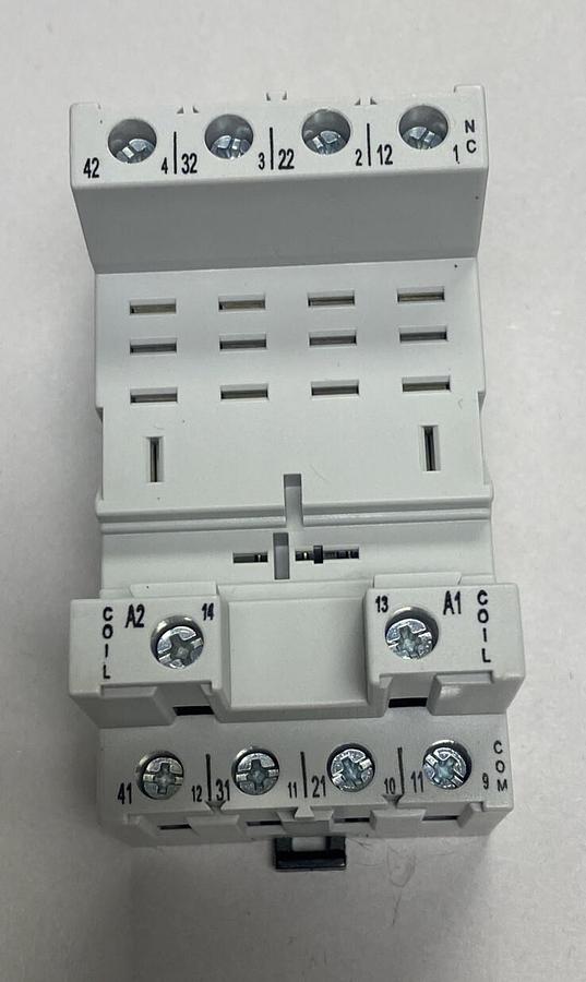 ALLEN BRADLEY,700-HN264,SER A RELAY SOCKET LOT OF 6 NEW NO BOX