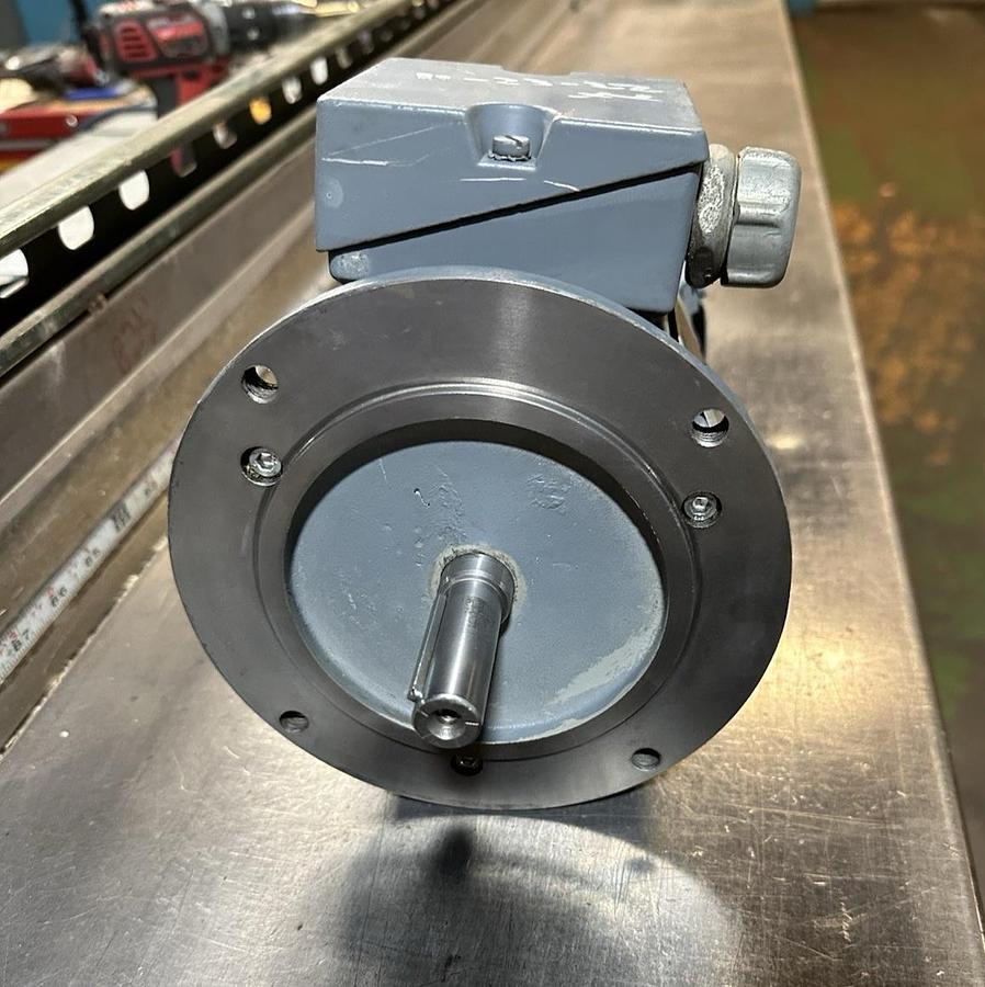 Used Kebco,K21R 80G4/OT.MV.301-5300/3959,3PH .75KW 230/460VAC Motor