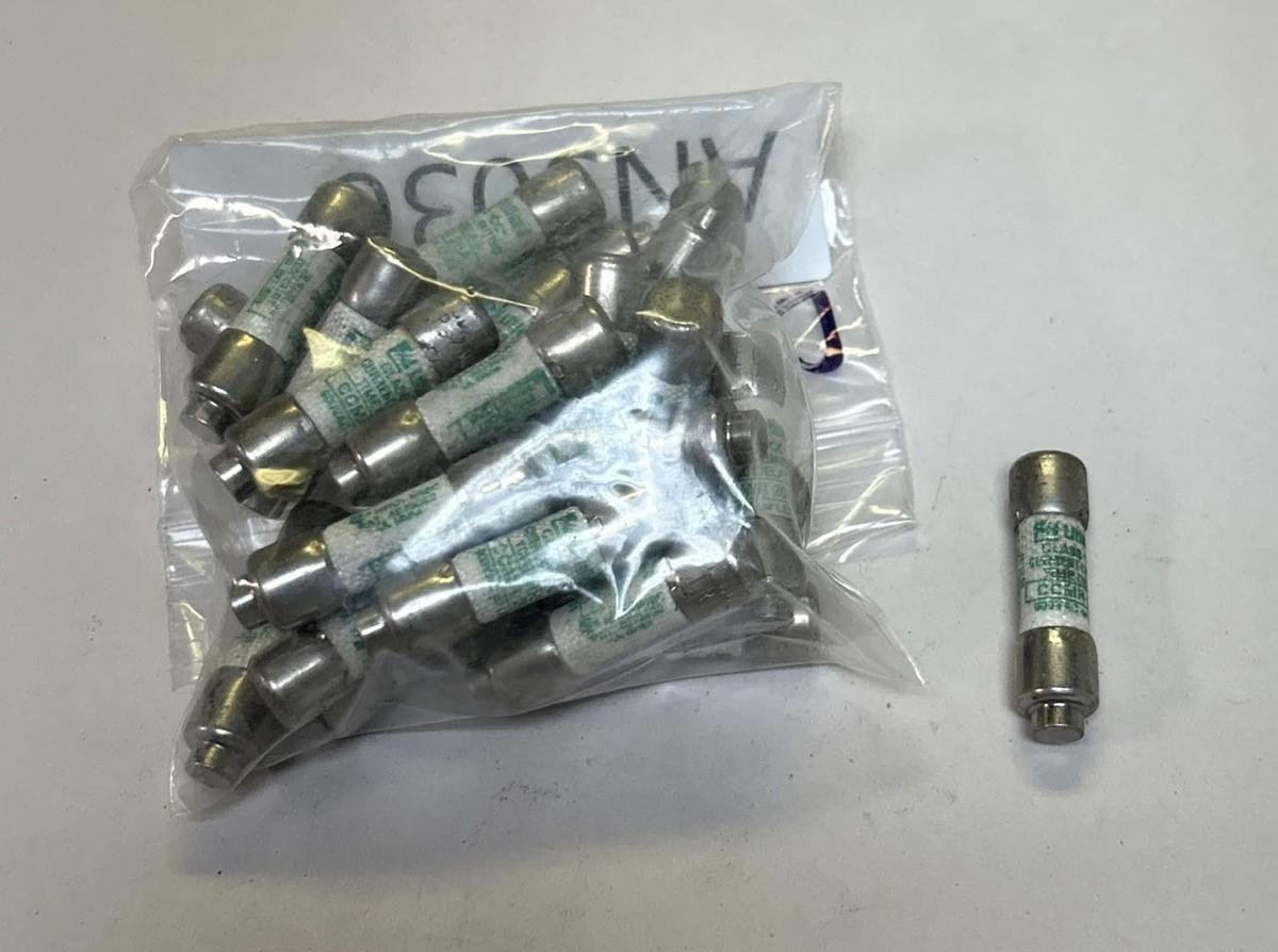 Used LITTELFUSE,CCMR20,CLASS CC 20 AMP FUSE LOT OF 25