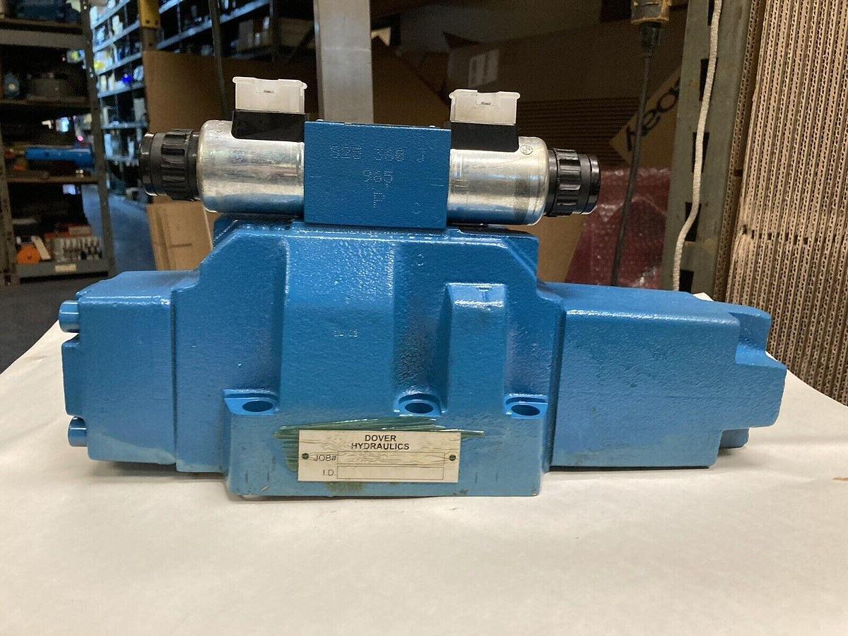 Used Rexroth,4WRZ25E1-220-70/6EG24N9K4/D3V,Directional Control Valve