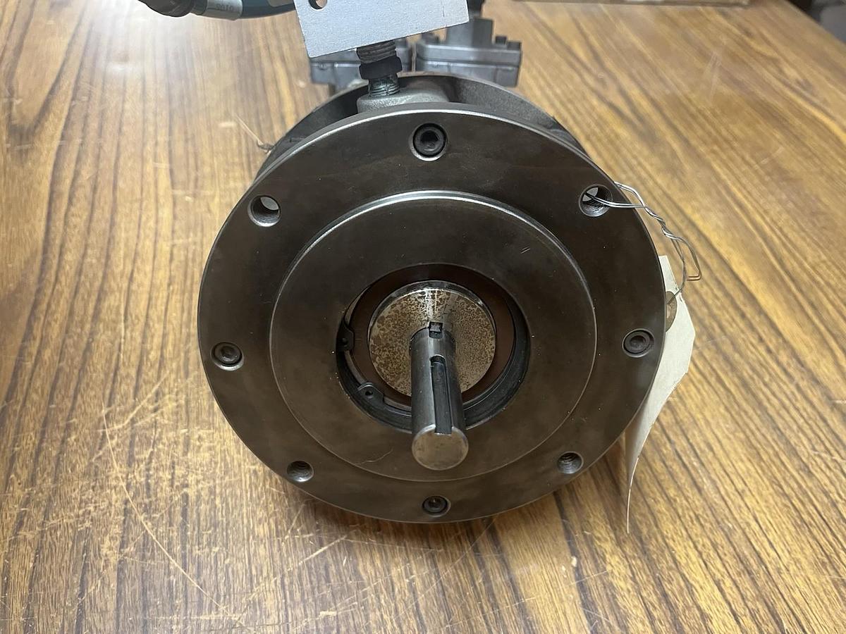 Used NEXEN,805900,SE-100-1 BORE .625 AIR CLUTCH BRAKE GAST 4AM-NRV-70C MOTOR