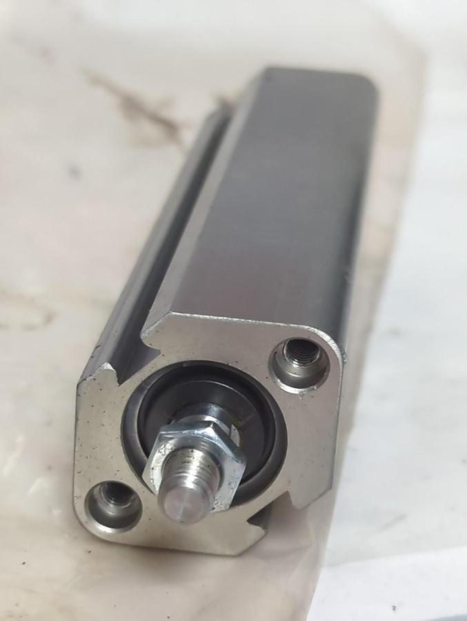 NUMATICS,UGD-SA016-075D-M,PNEUMATIC CYLINDER NOS
