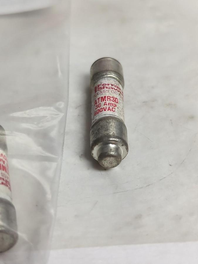 Used FERRAZ SHAWMUT,ATMR30,CLASS CC 30 AMP FUSE LOT OF 7 PRE-OWNED