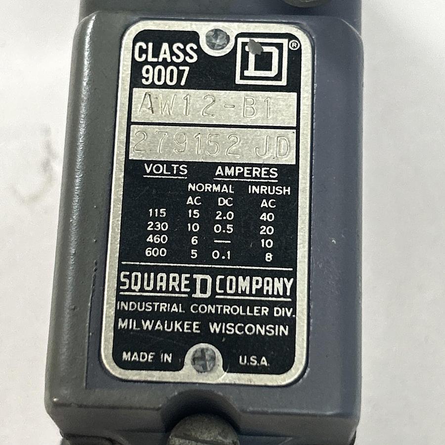 Used SQUARE D,9007AW12,LIMIT SWITCH