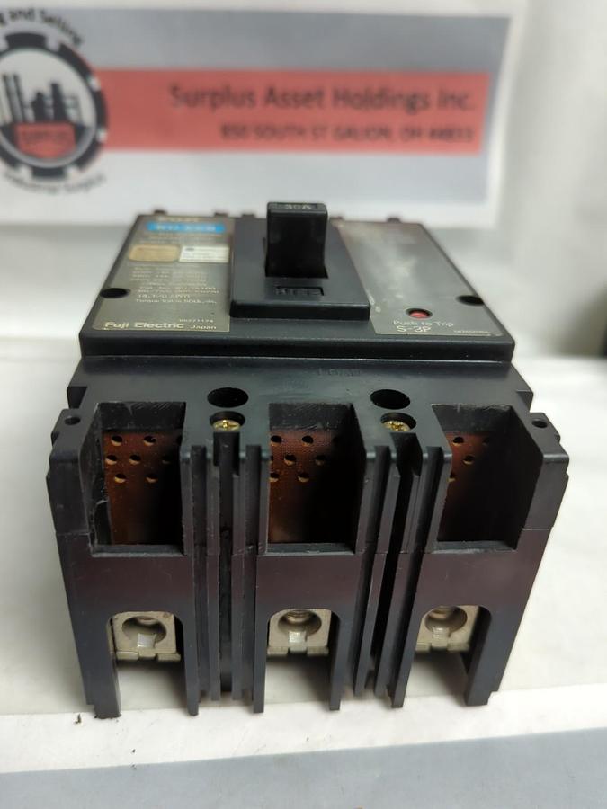 Used FUJI,ESB3030,CIRCUIT BREAKER 30 AMP 3-POLE PRE-OWNED