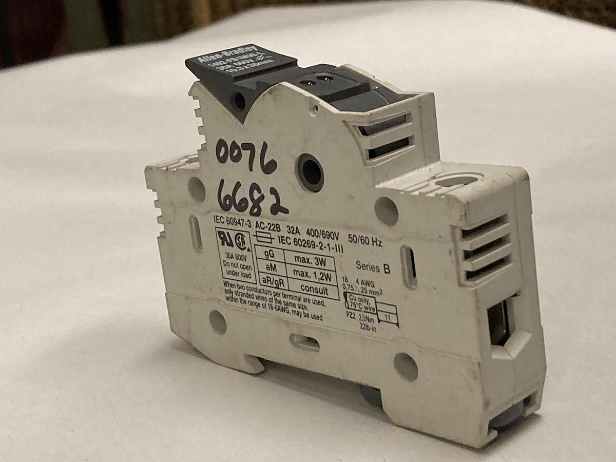 Used Allen Bradley,1492-FB1M30-L,Fuse Holder 30A  400/690V 50/60 Hz