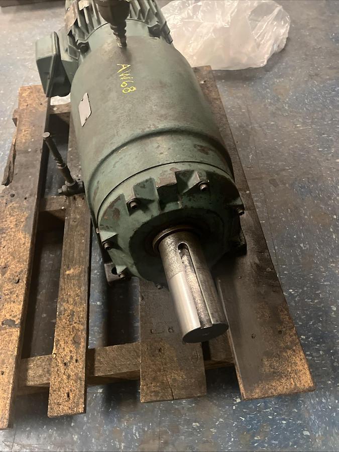 Used DODGE,079163-14-PS,210TC28A GEAR REDUCER RATIO 25.6 INPUT 10HP 1755RPM