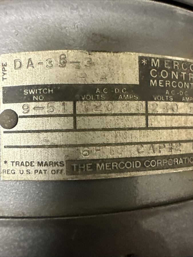 Mercoid Controls,DA-38-3 R.4,Temperature Control Switch