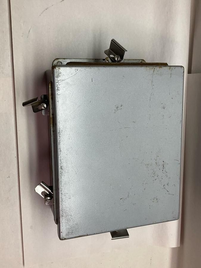 Used Underwriters Laboratories,F-4314,Cutout Box 120V 60HZ