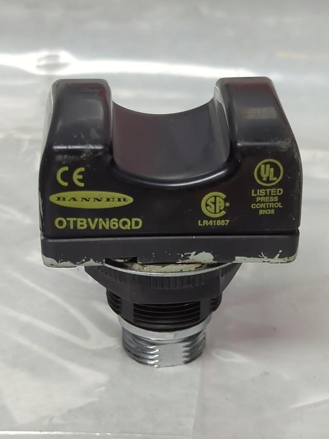 Used BANNER,OTBVN6QD,TOUCH BUTTON LOT OF 2 PRE-OWNED