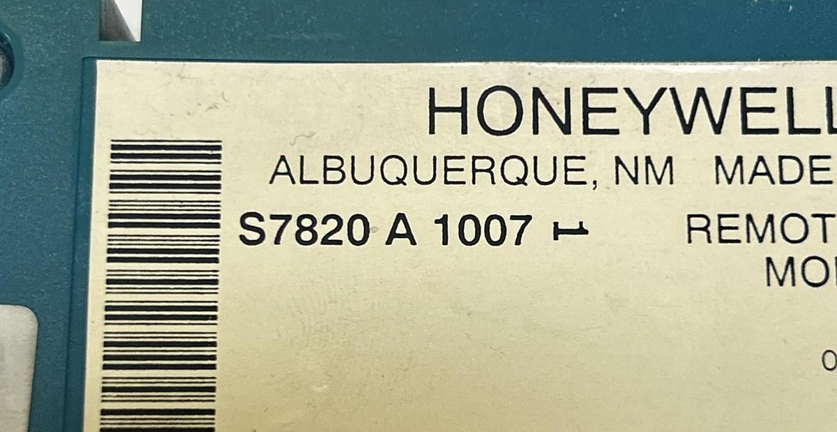 Used HONEYWELL,S7820A1007,REMOTE RESET MODULE