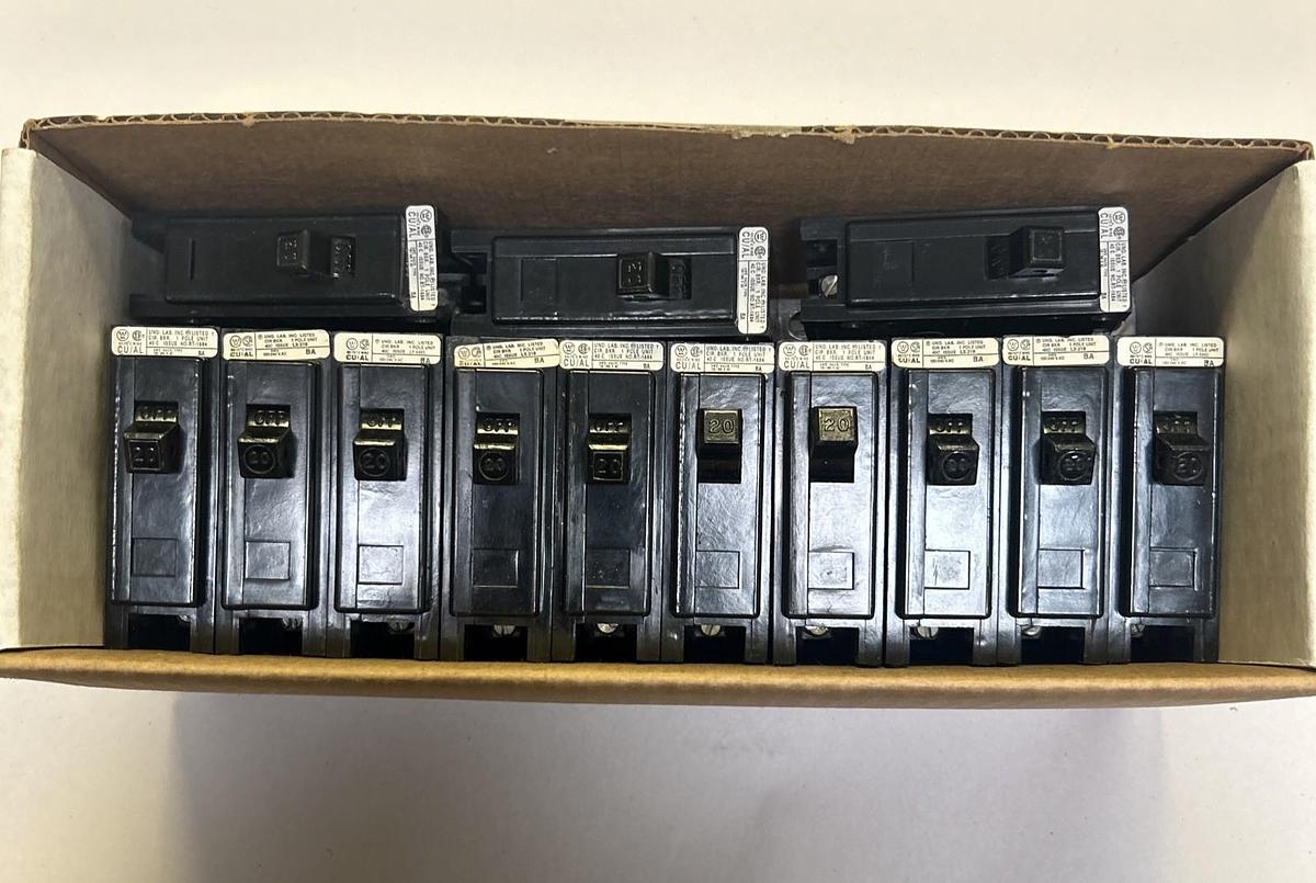 Used WESTINGHOUSE,HACR120,CIRCUIT BREAKER 20A 120/240V 1P LOT OF 13