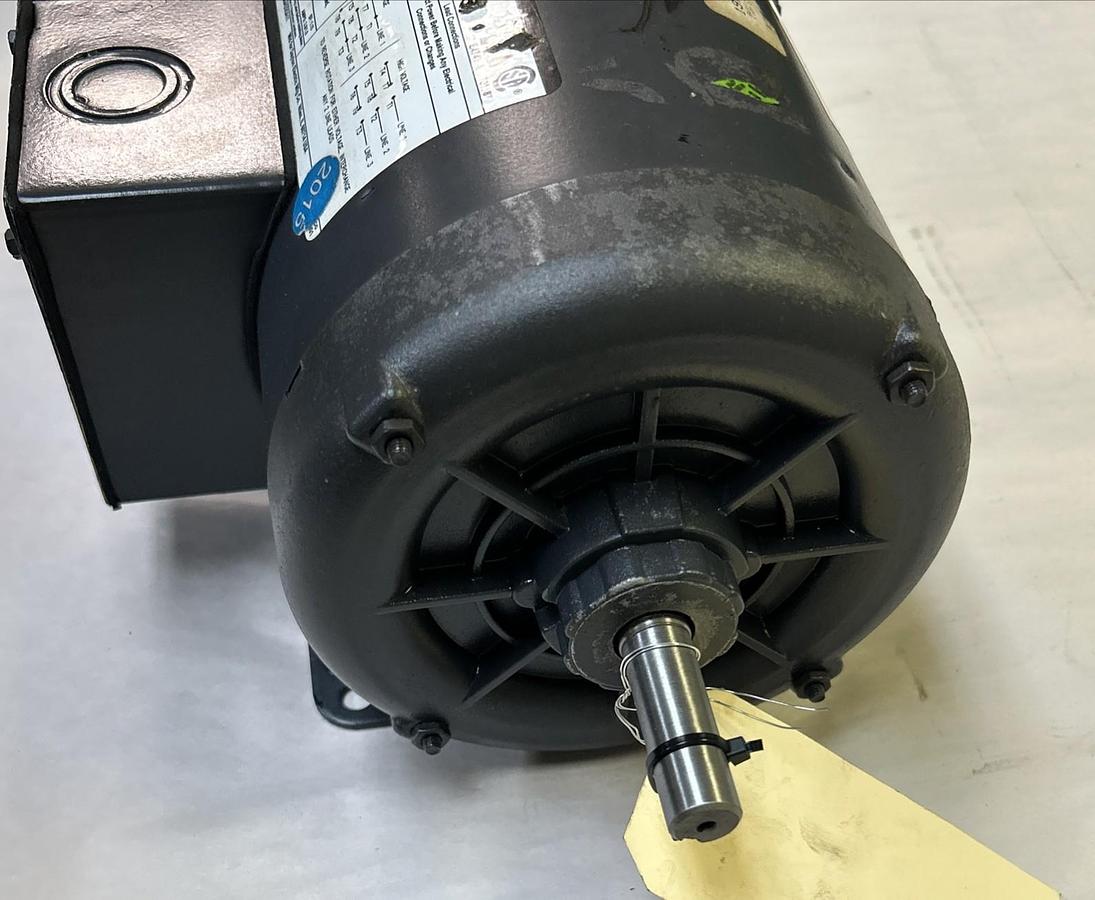 Used DAYTON,3GC39BD,INDUSTRIAL MOTOR 1HP 1140RPM 208-230/460V 3PH 56H FRAME