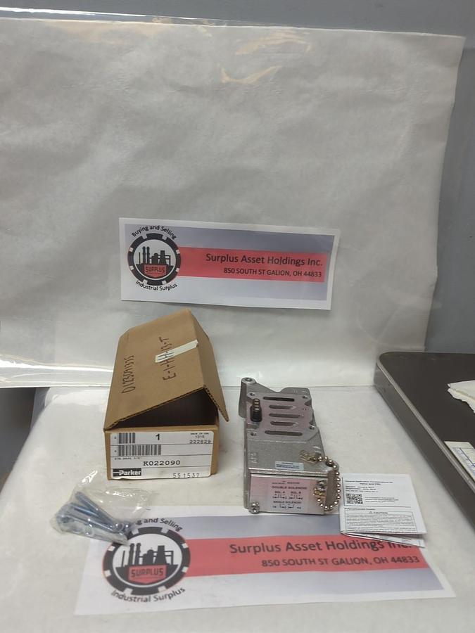 PARKER,K022090,DOUBLE SOLENOID SUB BASE 3/8 INCH NOS