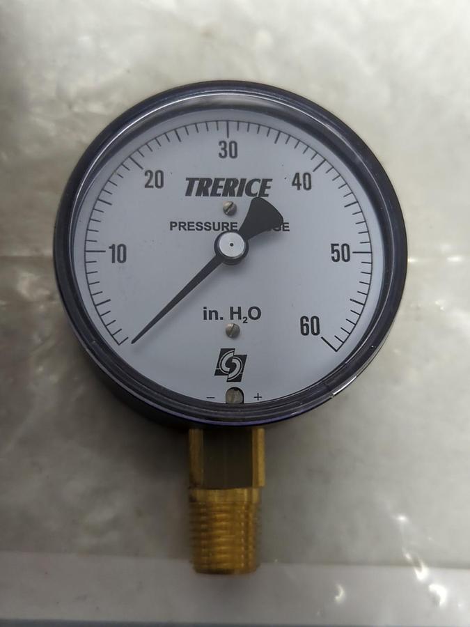 TRERICE,760B2502LT670,2-1/2 IN GUAGE 0-60 IN H20 1/4 IN BOTTOM CONNECTION NOS