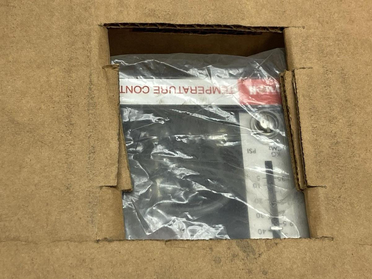 Used Honeywell,L604A 1177,3-Wire Pressure Controller 5-50PSI 250V