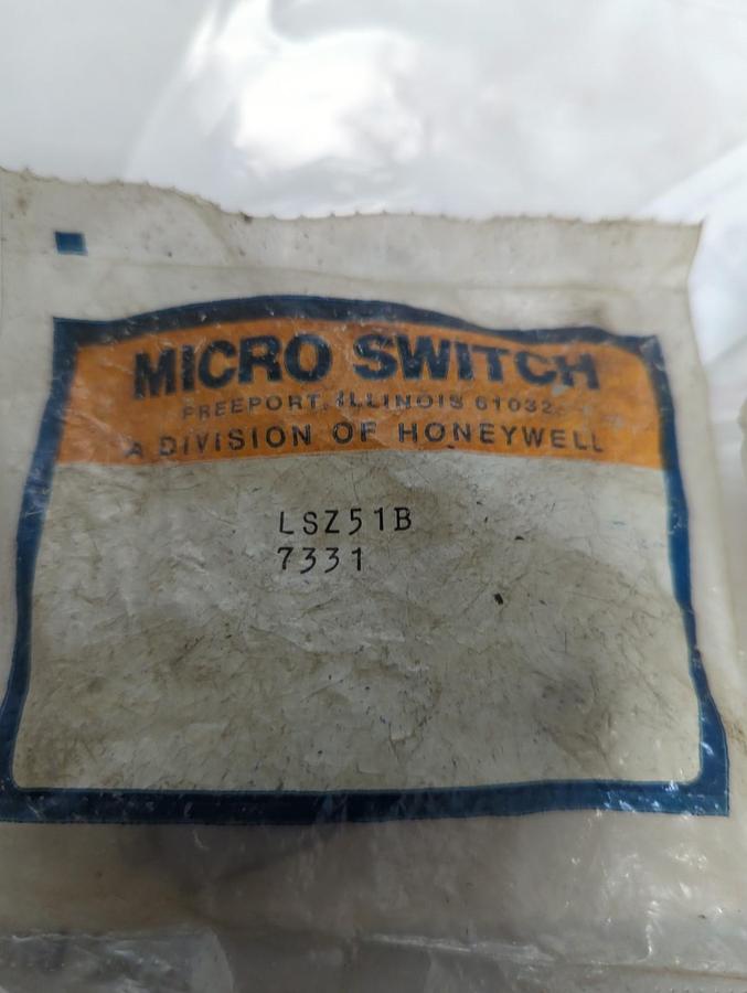 HONEYWELL,LSZ51B,LIMIT SWITCH LEVER ARM LOT OF 2 NOS