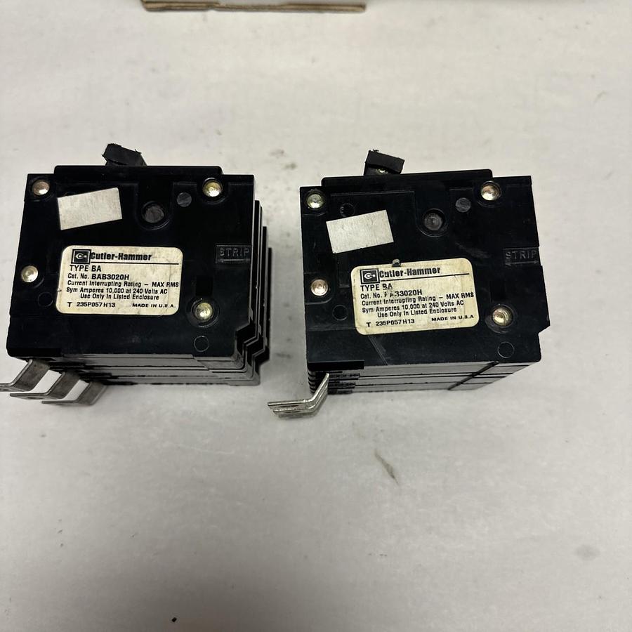 Used Cutler-Hammer,BAB3020H,20AMP 3 Pole 240VAC Circuit Breaker LOT of 2
