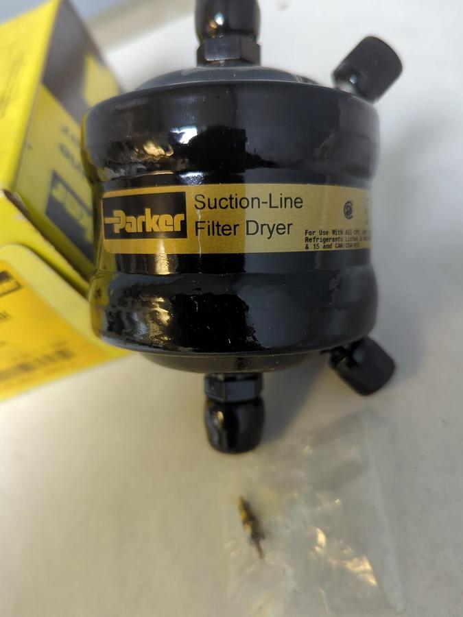 PARKER,SLD8-3V-HH,3/8 INCH FLARE SUCTION LINE FILTER/DRYER NOS
