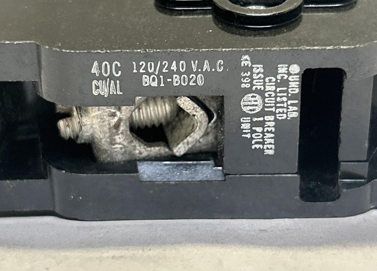 Used ITE,BQ1-B020,CIRCUIT BREAKER 20A 120/240V 1P LOT OF 6