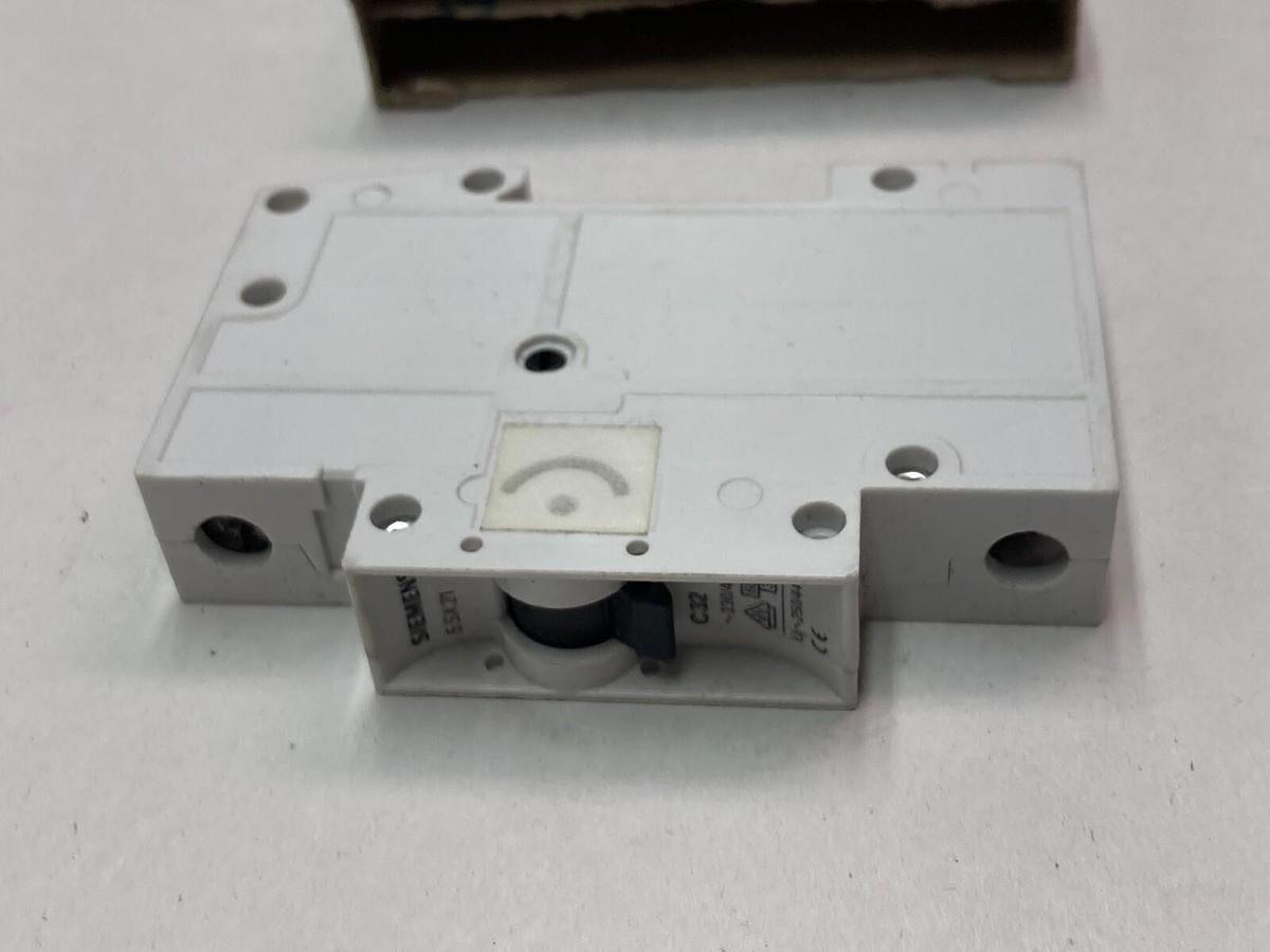 Siemens,5SX2-132-7,Cicuit Breaker