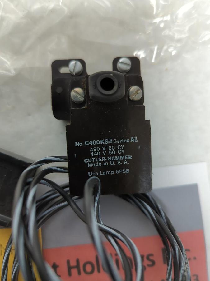 CUTLER-HAMMER,C400KG4C,COVER CONTROL KIT NOSKIT PILOT LIGHT 480V 60HZ NOS