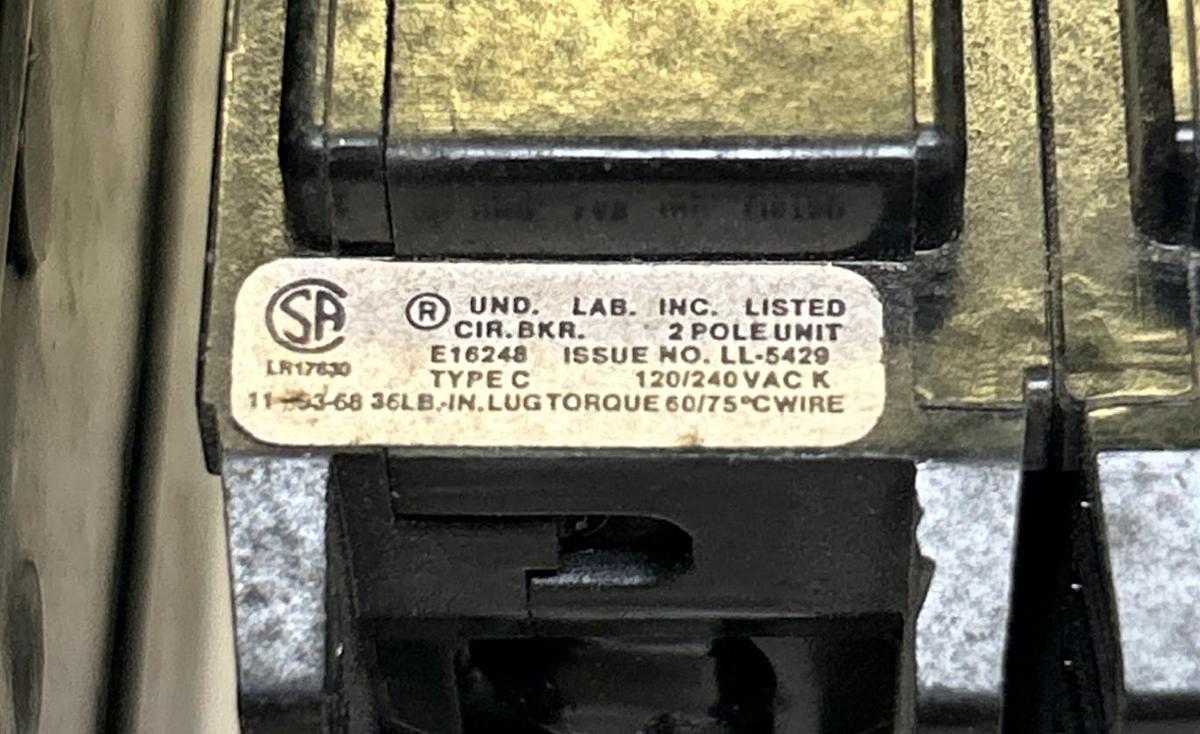 Used SYLVANIA,C220,CIRCUIT BREAKER 20A 120/240V 2P LOT OF 2