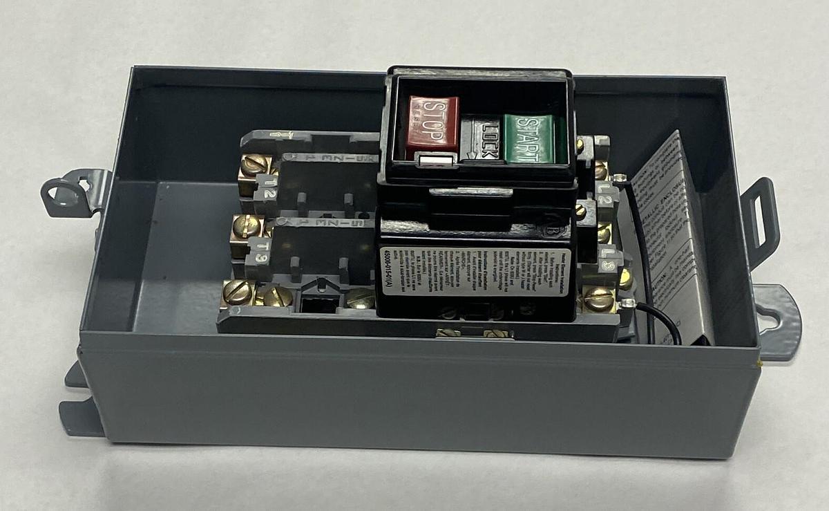 ALLEN BRADLEY,609U-BJB,SER K MANUAL STARTER NO COVER NEW NO BOX