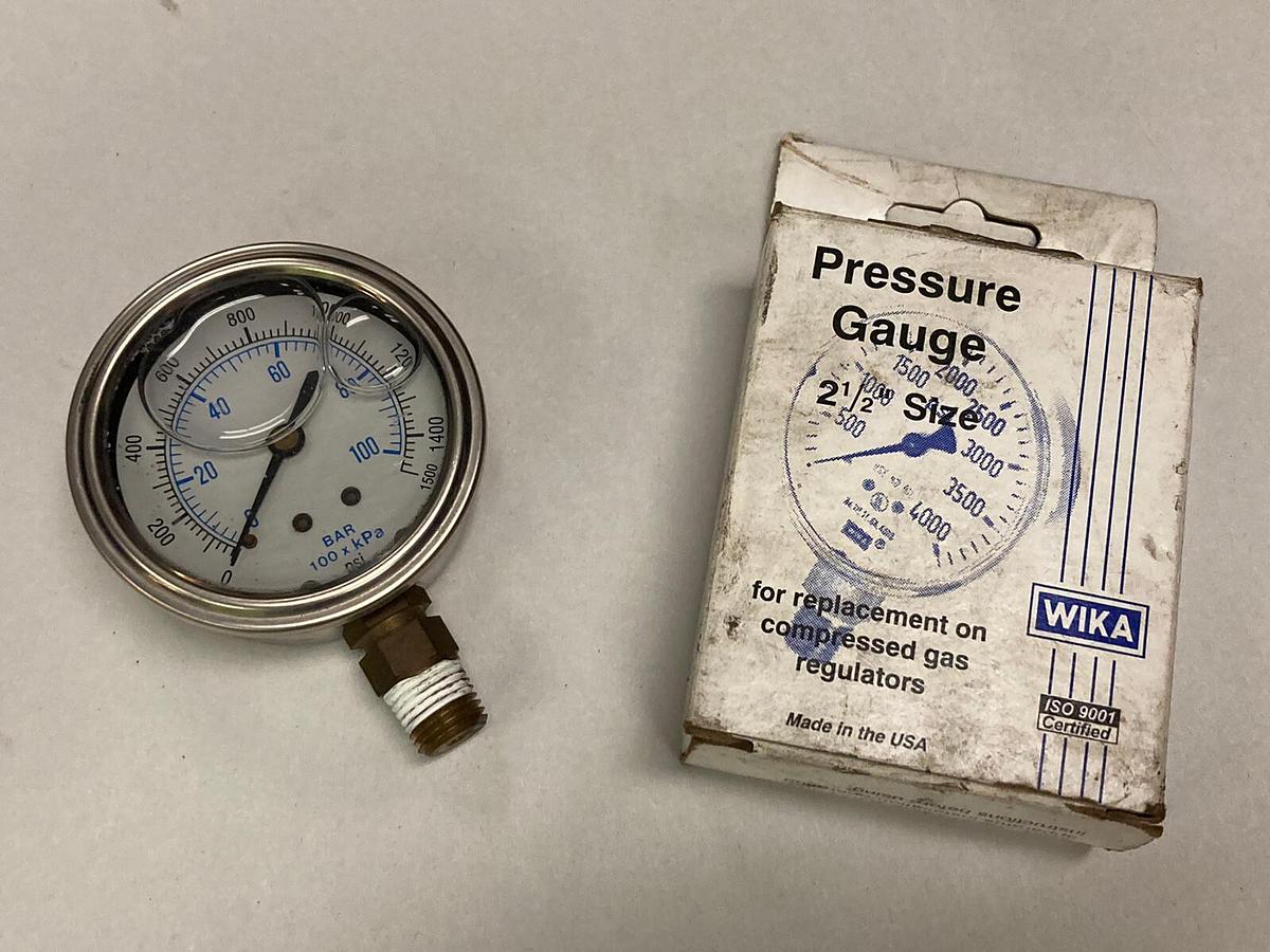 Used Wika,8610878 111.11,2.5 Inch Pressure Gauge 1/4 Inch NPT 60PSI
