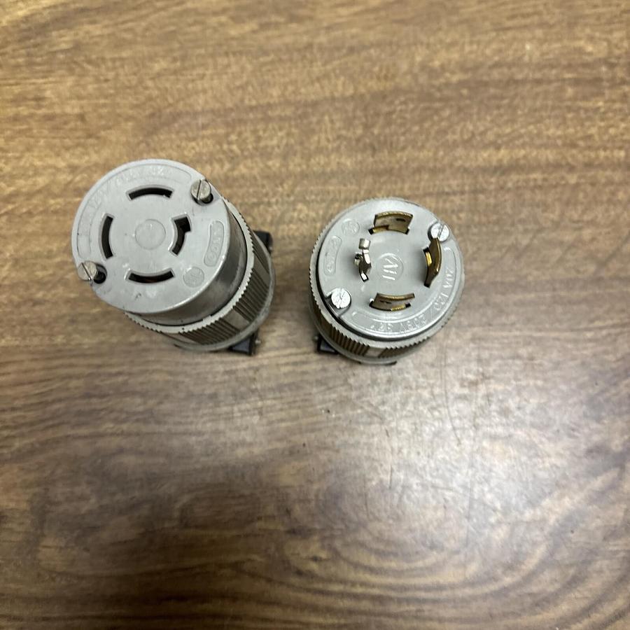 Arrow Hart,20A 120/208V 30Y,Male & Female Hart Lock Turn & Pull