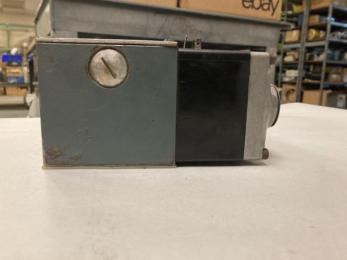 Used Rexroth,4WE10D-21/AW110NZ45V,Solenoid Valve