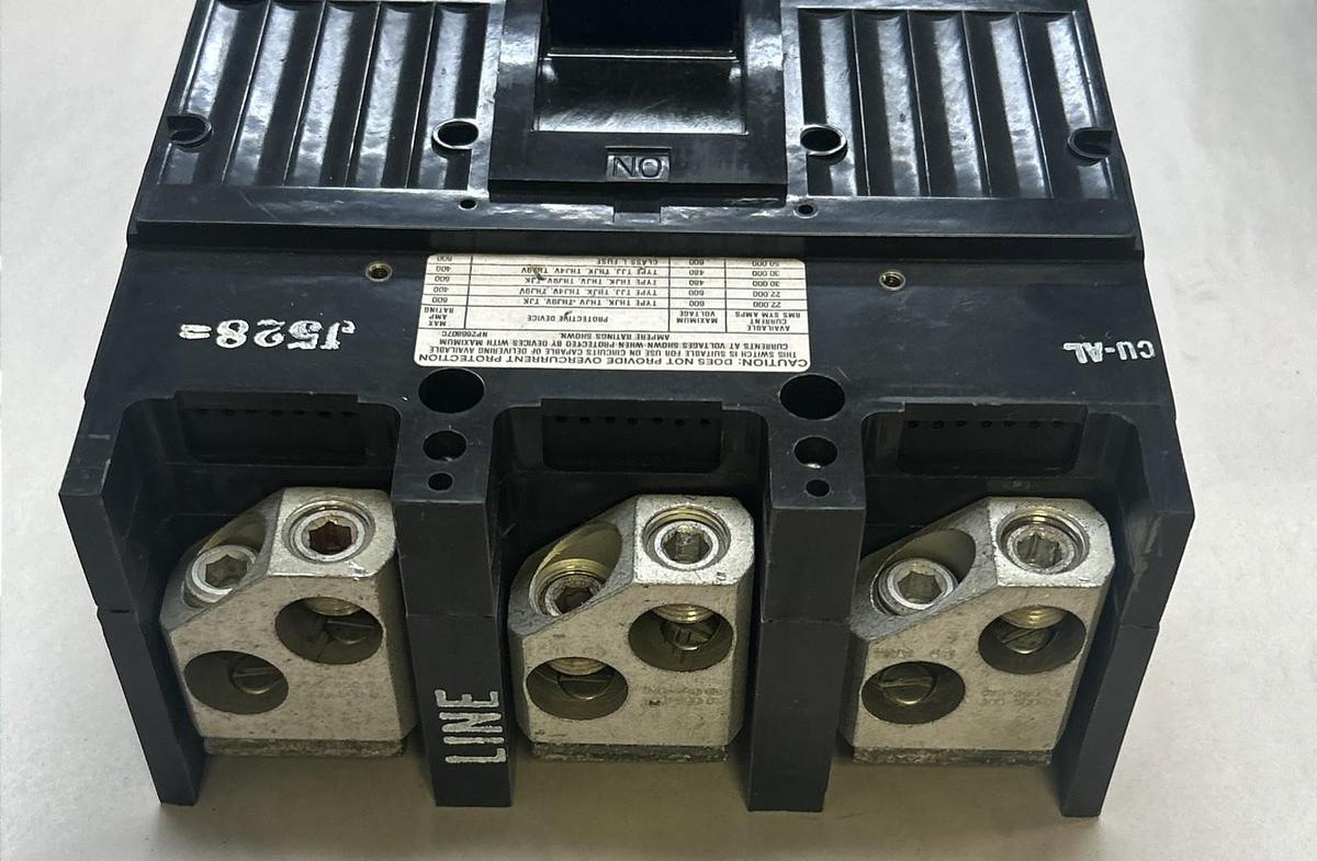 Used GENERAL ELECTRIC,TJK636Y600,CIRCUIT BREAKER 600A 600V 3P