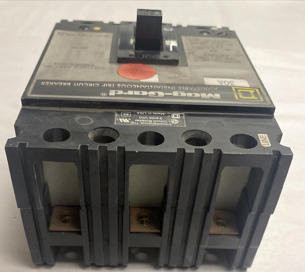 Square D,FAF3603013M1212,Circuit Breaker 30A 600V 3 Pole NOS