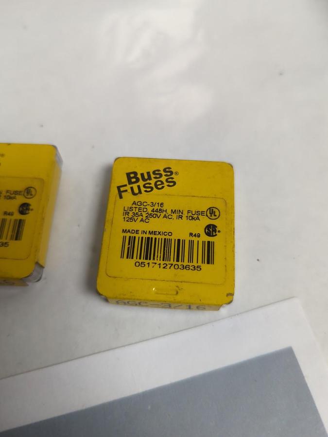 COOPER BUSSMANN,AGC-3/16,3/16 AMP FUSE LOT OF 34 NOS