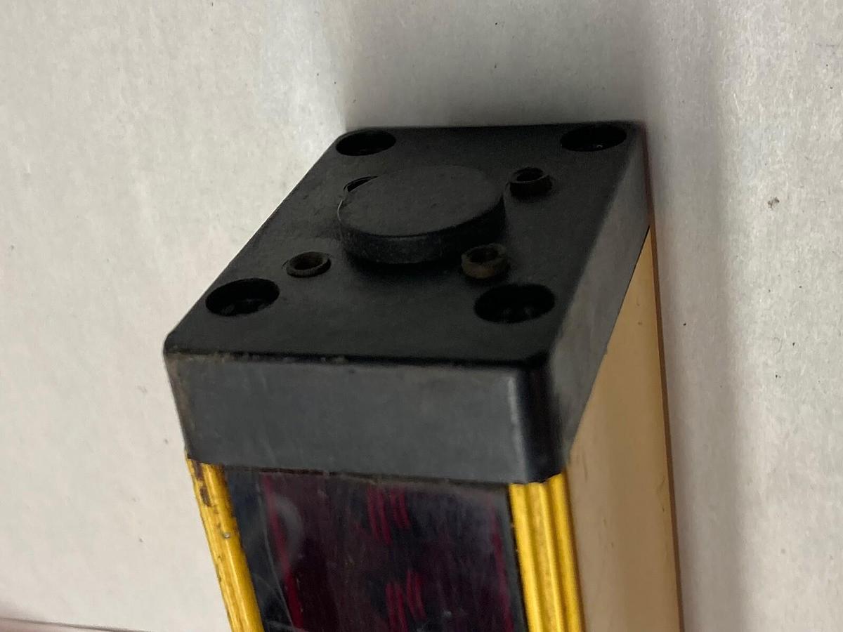 Used STI,MS46-30-870-Q2-X-SC1,Safety Light Curtain Transmitter