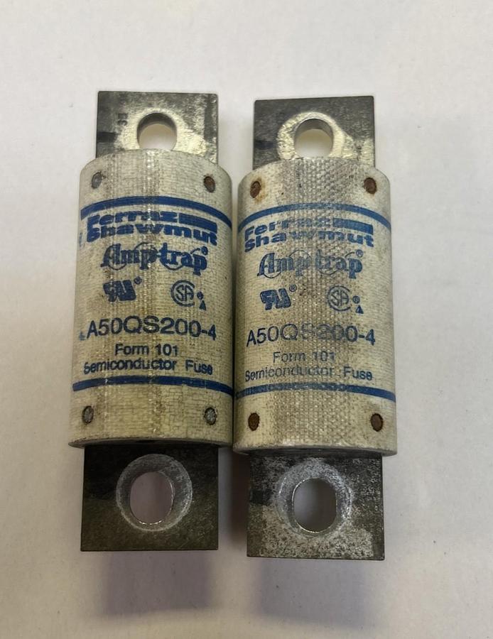 Used FERRAZ SHAWMUT,A50QS200-4,AMP-TRAP 200A FUSE LOT OF 2