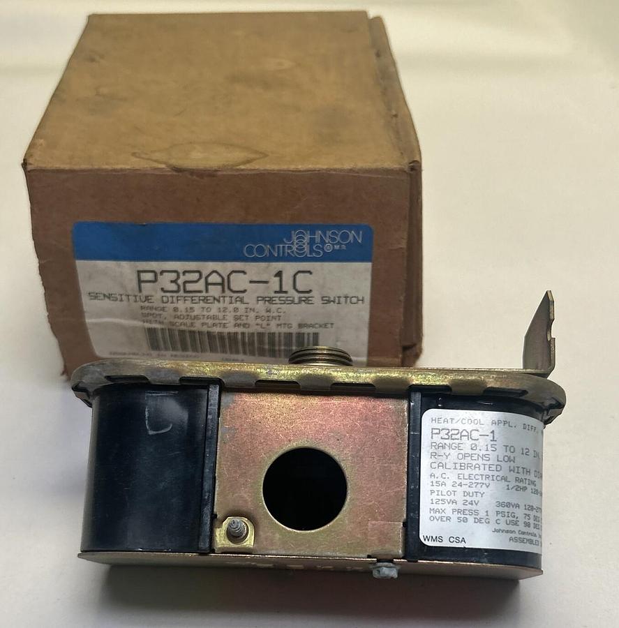 Used JOHNSON CONTROLS,P32AC-1C,PRESSURE CONTROL DIFFERENTIAL NEW