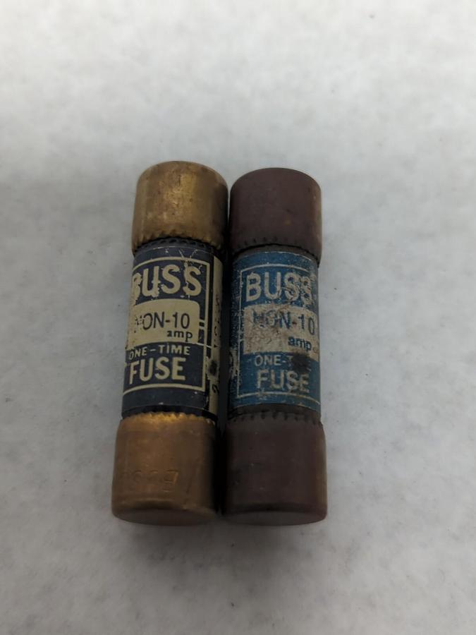 Used COOPER BUSSMANN,NON-10,ONE-TIME 10 AMP FUSE LOT OF 2 PRE-OWNED