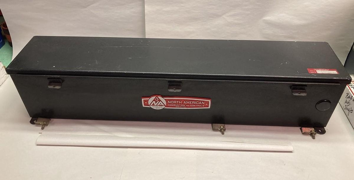 Used North American,H3186R-120-01,Electronics Ballast Assembly w/Hoffman F-66T30HC