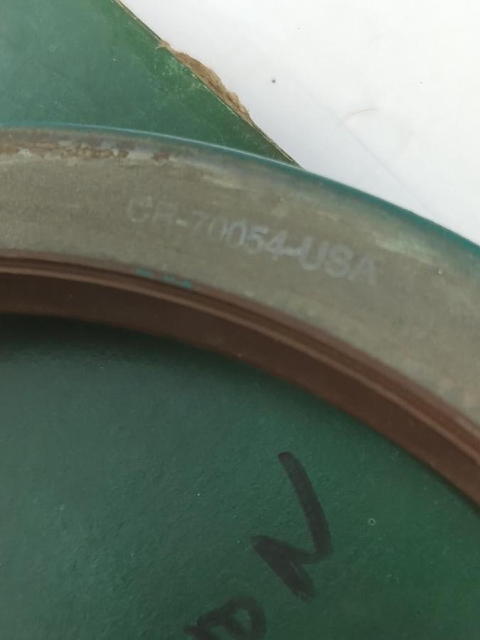 CHICAGO RAWHIDE,70054,RADIAL SHAFT SEAL 7 IN I.D. X 8-1/2 IN O.D NOS