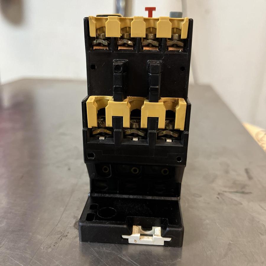 Used ALLEN BRADLEY,193-BSB-22,SER B OVERLOAD RELAY 1.5-2.3A