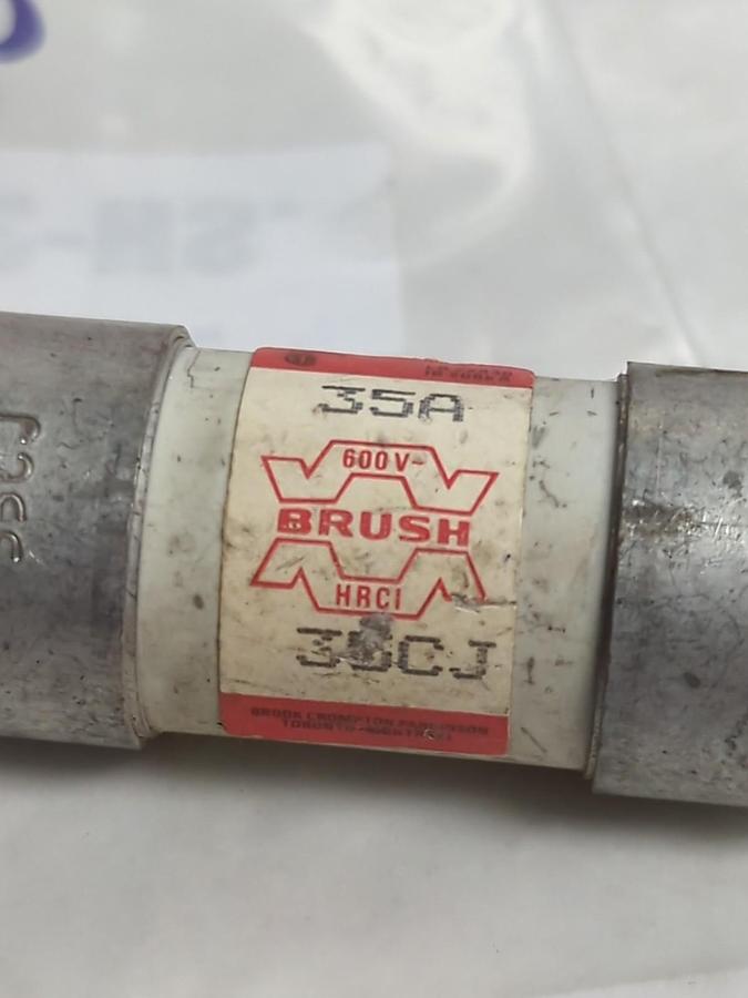 Used BRUSH,35CJ,FUSE 35 AMP LOT OF 2 PRE-OWNED