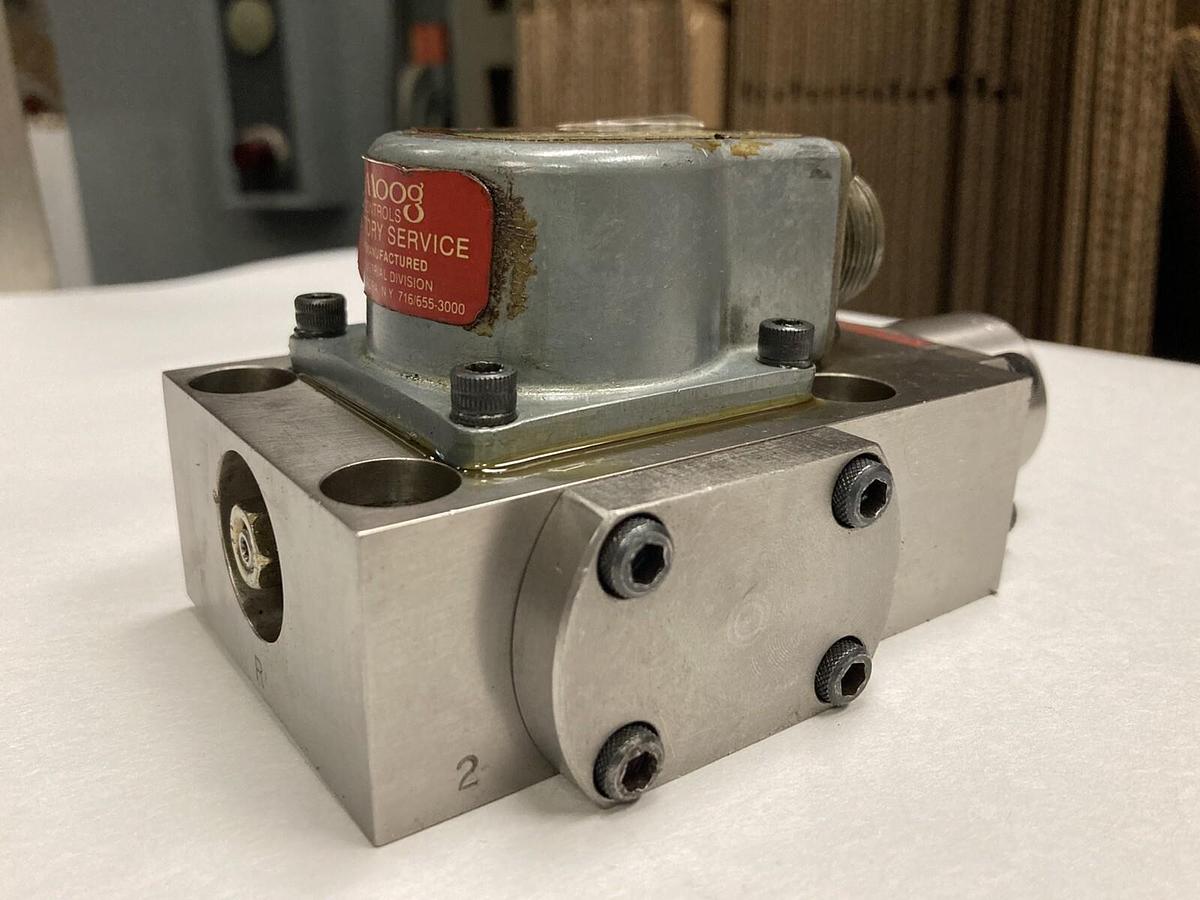 Used Moog,E073-020,Servo Valve