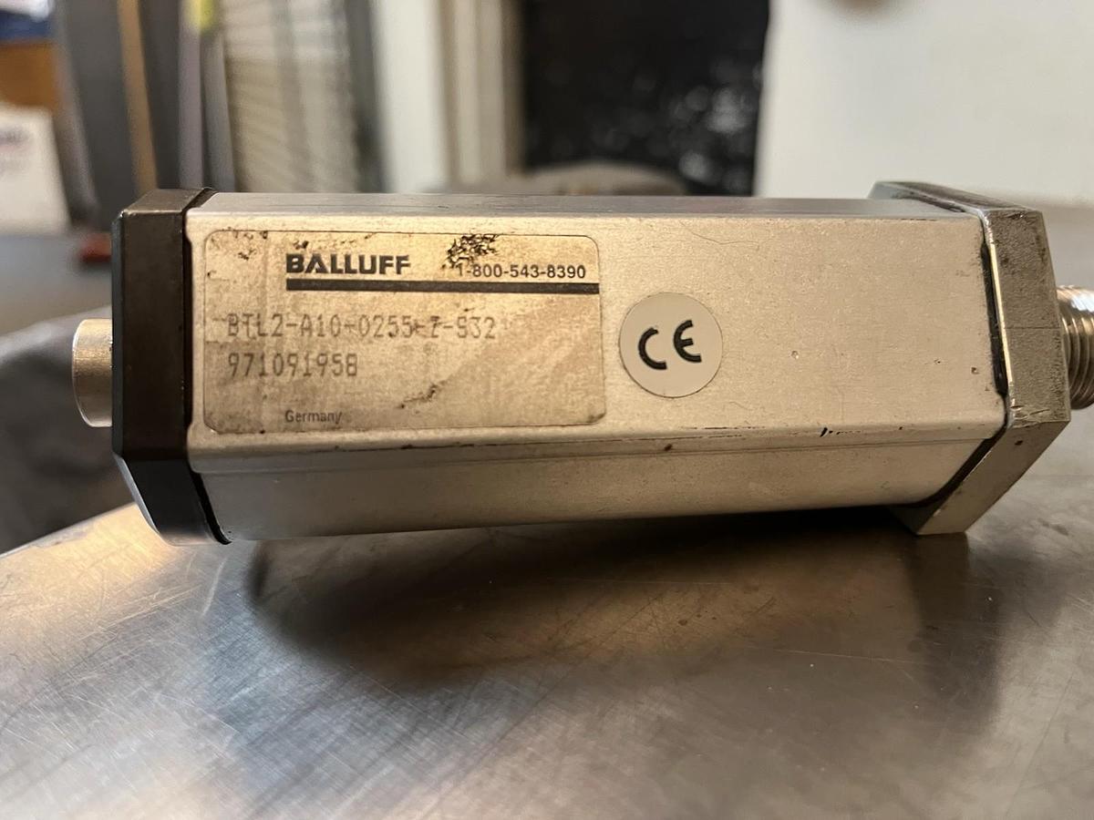 Used BALLUFF,BTL2-A10-0255-Z-S32,TRANSDUCER