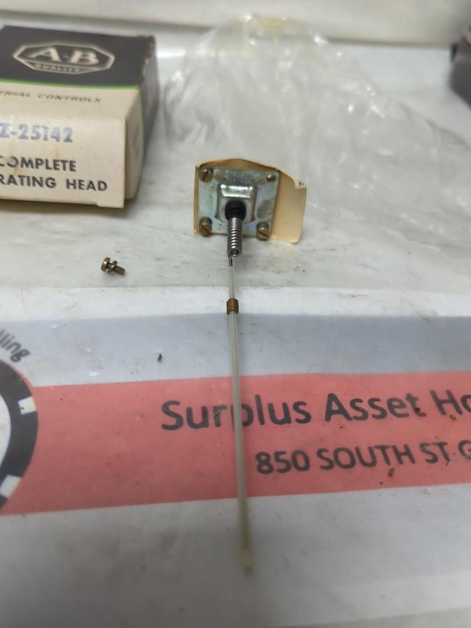 ALLEN BRADLEY,Z-25142,COMPLETE OPERATING HEAD NOS